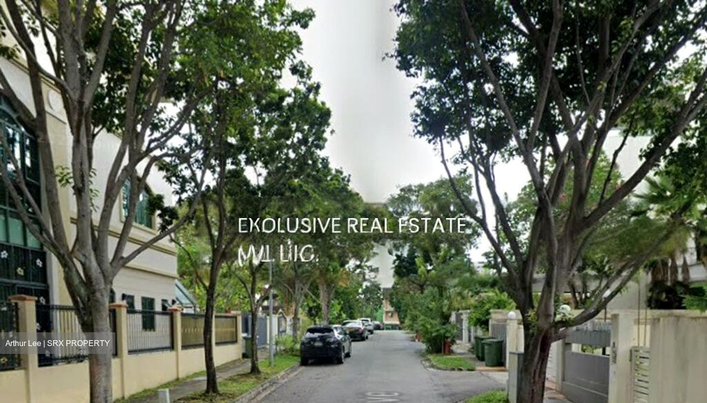 Phillips Avenue (D19), Semi-Detached #497191041